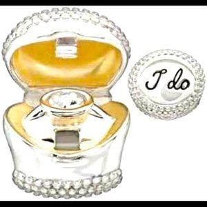 Authentic Chamilia I Do bead. Great gift for that special someone in your life!